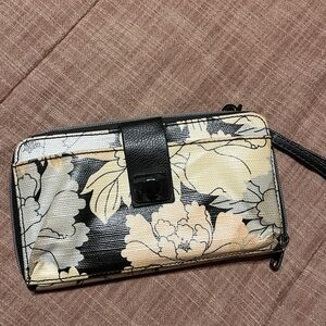 Flower sakroots crossbody/wristlet/wallet